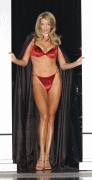 Penny Lancaster tout en lingerie