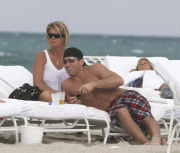 Rachel Hunter braless pokies Miami beach