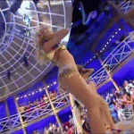 Belen Rodriguez canta balla sculetta bagno Sarabanda