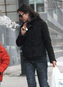 04a5bf64692253 Jennifer Connelly with her kids in NY on 01/19/10 