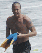 ����� ����� ��������� - Kiefer Sutherland