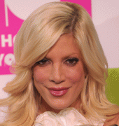 Tori Spelling Celebrates Thomas Crapper Day at ABC Studios in NYC Jan 27th HQ x 6